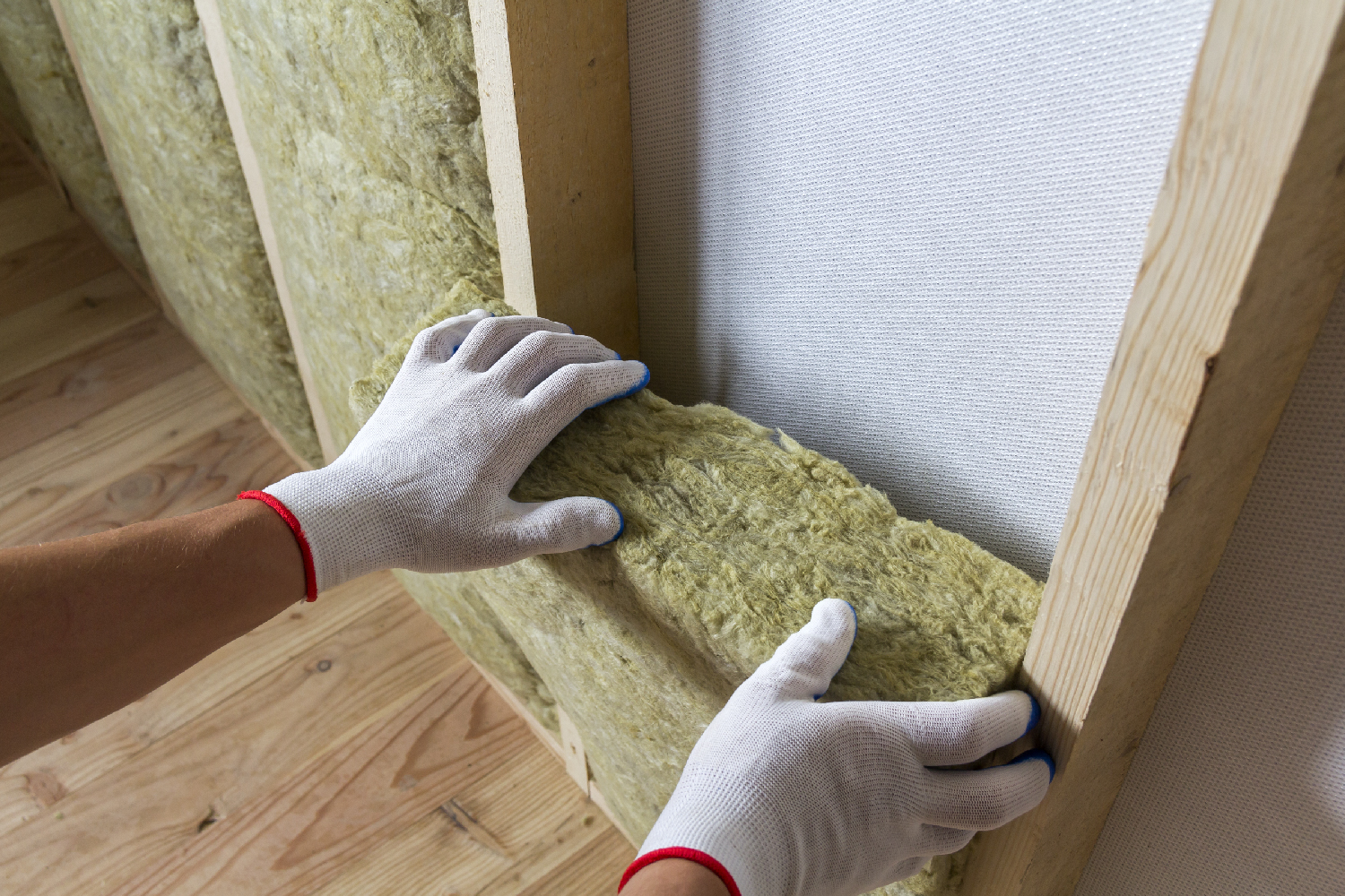 DIY loft roof or wall insulation